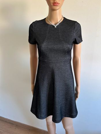 Robe grise et noire à manches courtes Morgan taille 34 jamais portée