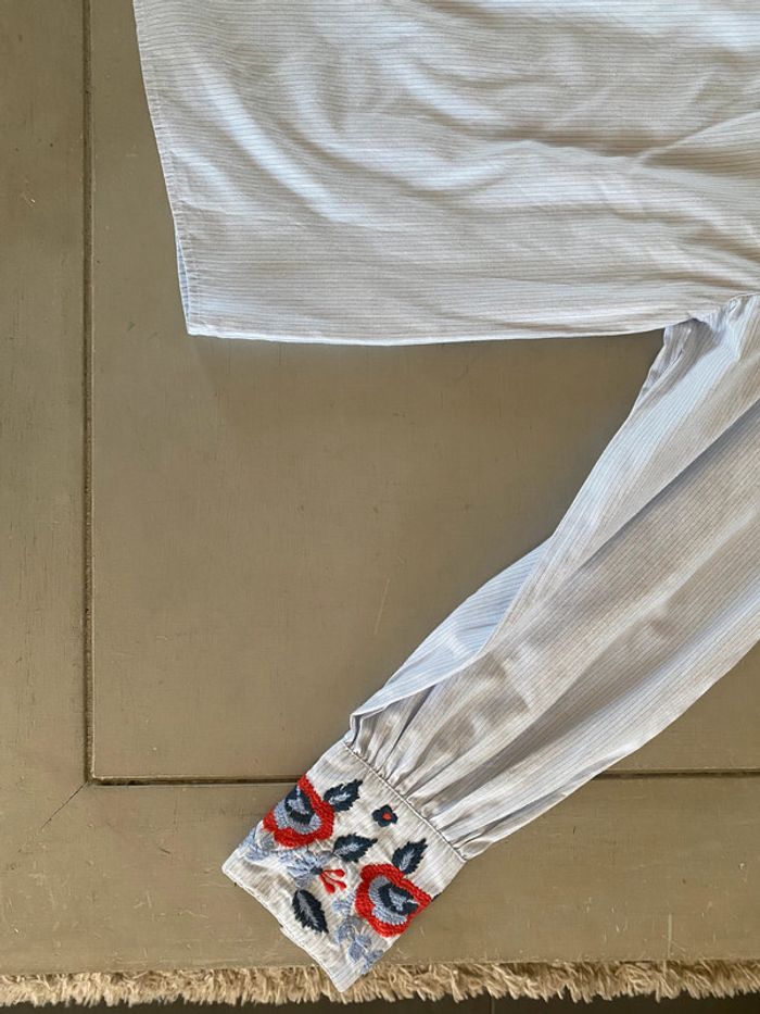 Blouse H&M bleue à rayures avec broderies fleurs taille 36 / 38 - photo numéro 12