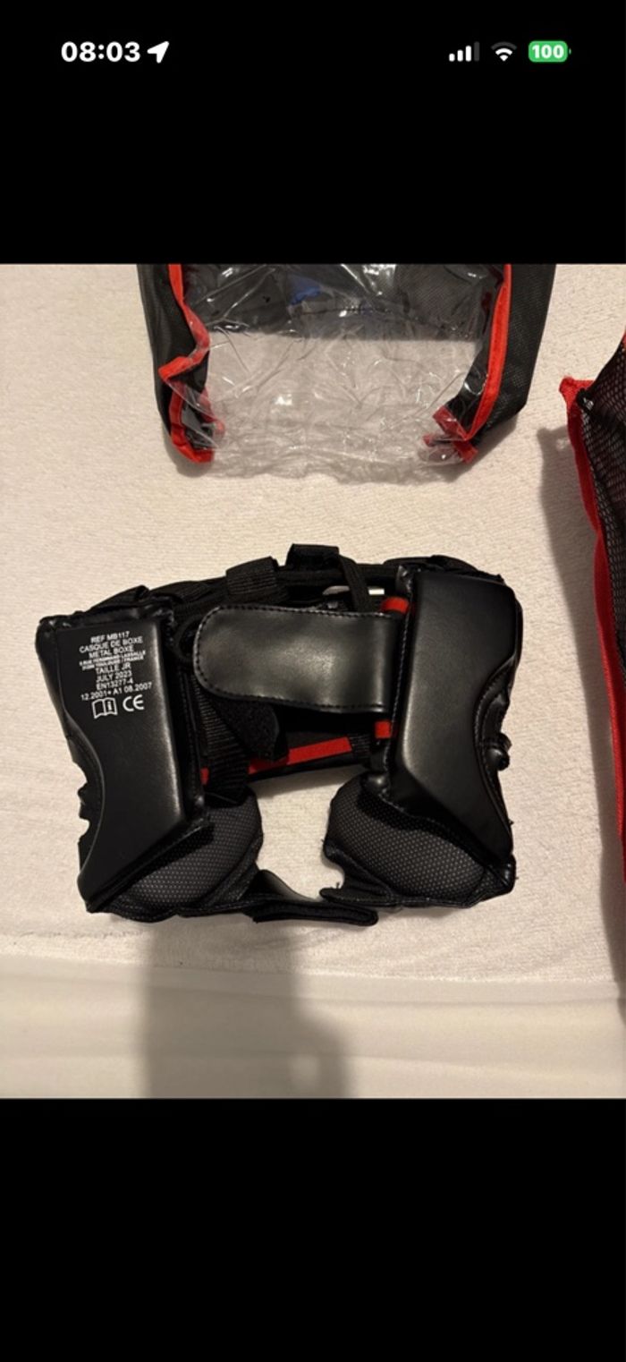 Gant de boxe  protège tibia casque - photo numéro 3
