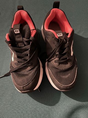 Chaussures de sport noires et roses - Très bon état