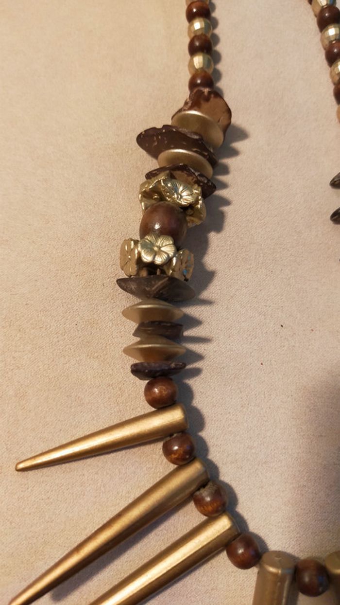 Collier ethnique naturel et doré – Collection Terres d’Ailleurs - photo numéro 4