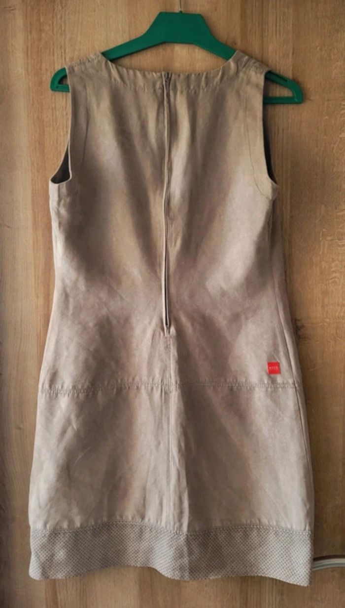 Robe sans manches beige Miss Captain Taille 38 - photo numéro 4
