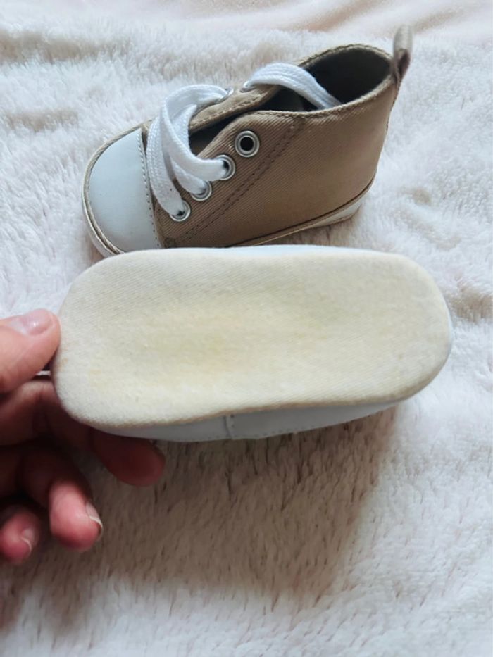 Lot chaussures garçon 6/9 mois - photo numéro 5