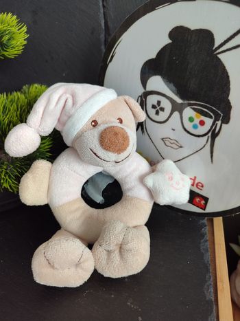 Doudou hochet ours beige rose étoile bout'chou monoprix bonnet nuit grelot 2986