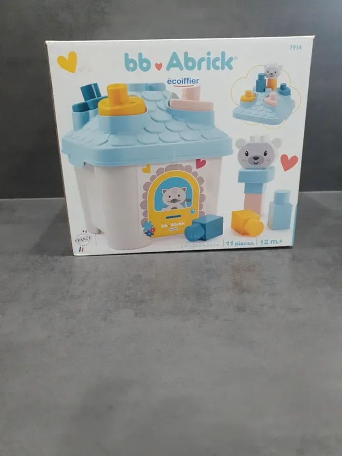 Jouet neuf bb Abrick ecoiffier