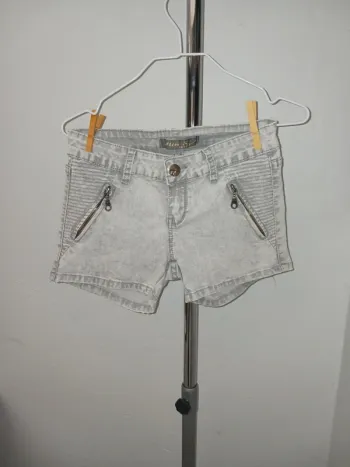 Short gris T36