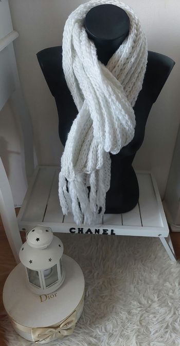 Écharpe épaisse mailles blanche TBE 🤍