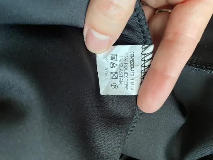 Robe noir courte - photo numéro 5