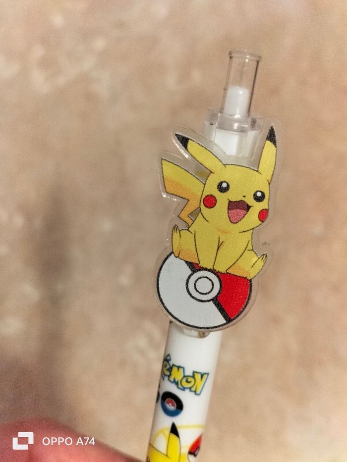 Pokémon 🖤 Stylo Pikachu - photo numéro 2