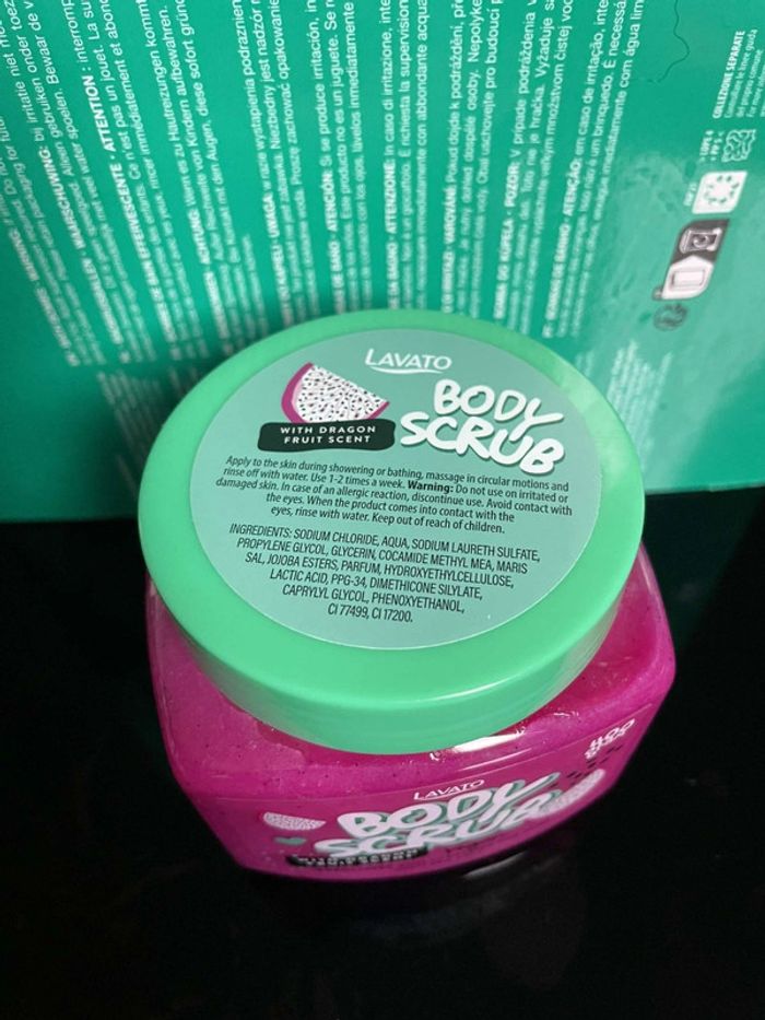 Body Scrub Exfoliant Corp Fruit du Dragon Vegan - photo numéro 3
