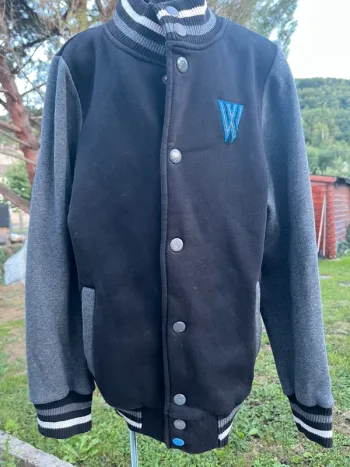 Blouson bombers Tony Parker noir gris taille 12 ans.