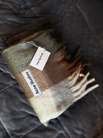 Écharpe acne studios