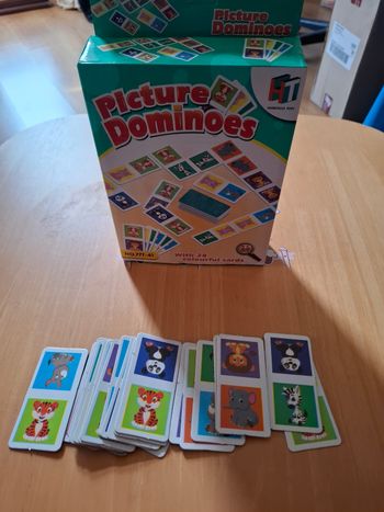 Picture dominoes