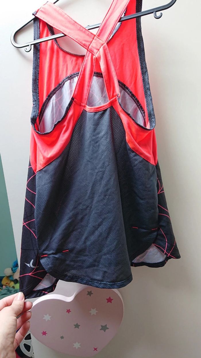 Top de sport - photo numéro 2