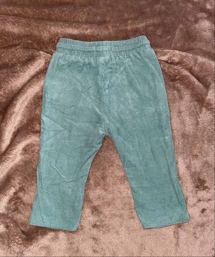 Pantalon vert 3 mois - photo numéro 2