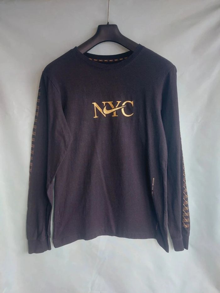 Tee-shirts manches longues NYC  Nike Taille S