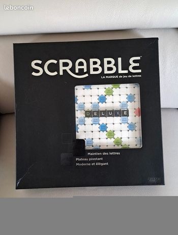 Jeu le Scrabble Deluxe complet état neuf