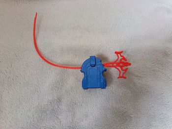 Lanceur Beyblade Metal Fusion Bleu - Hasbro 2010 + Crémaillère Rouge