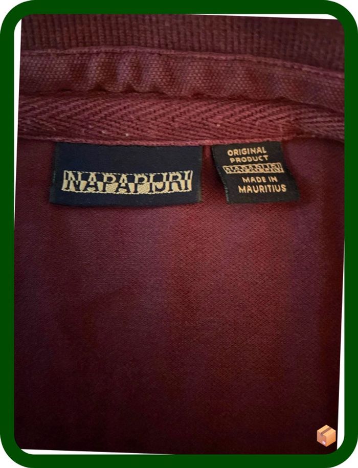 👚 Polo femme Napapijri – Taille M – Bordeaux – Broderie poitrine – État impeccable - photo numéro 5
