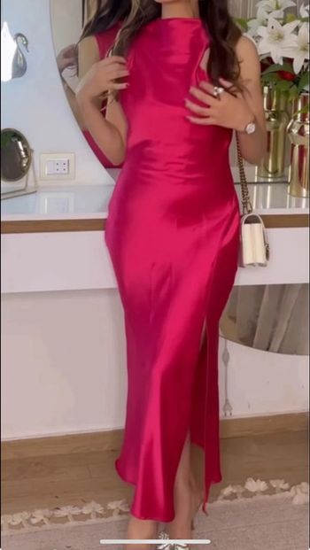 Belle robe satiné rose Zara taille L 40/42