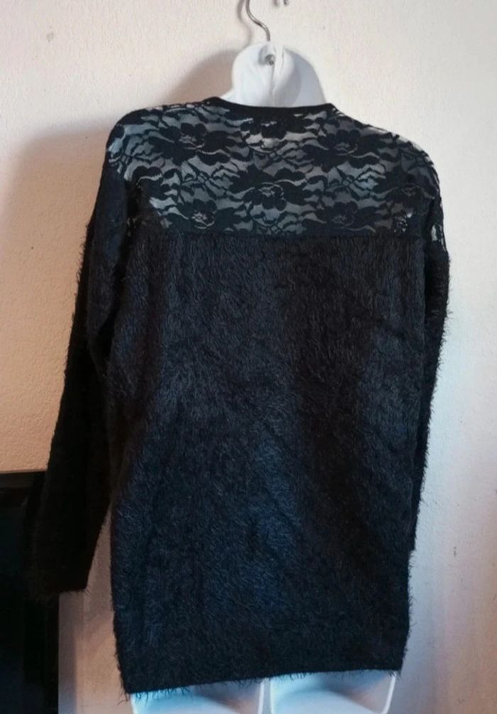 Pull poils longs/dentelle femme.34/36.. - photo numéro 3