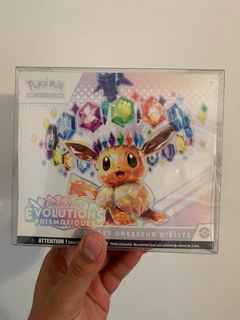 Etb Pokémon évolutions prismatiques