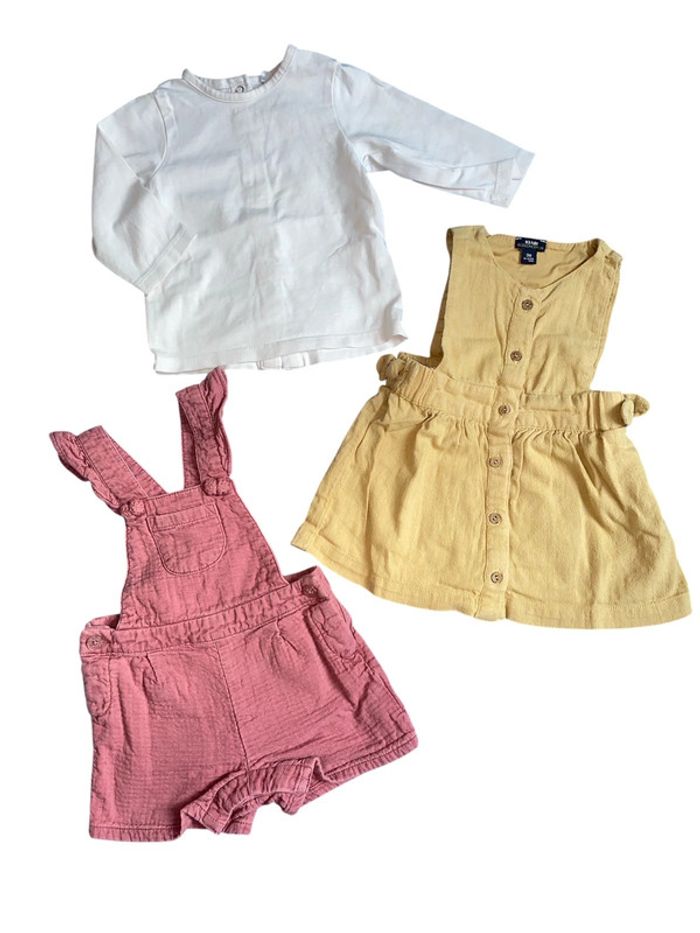 Lot robe salopette tee shirt bébé fille 3 mois