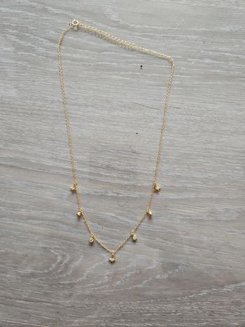 Jolie collier couleur or neuf