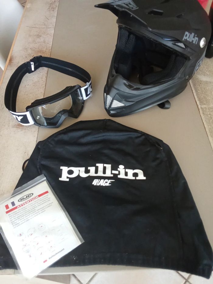 Casque moto enfant pull in race YM 50-51cm avec lunettes kenny