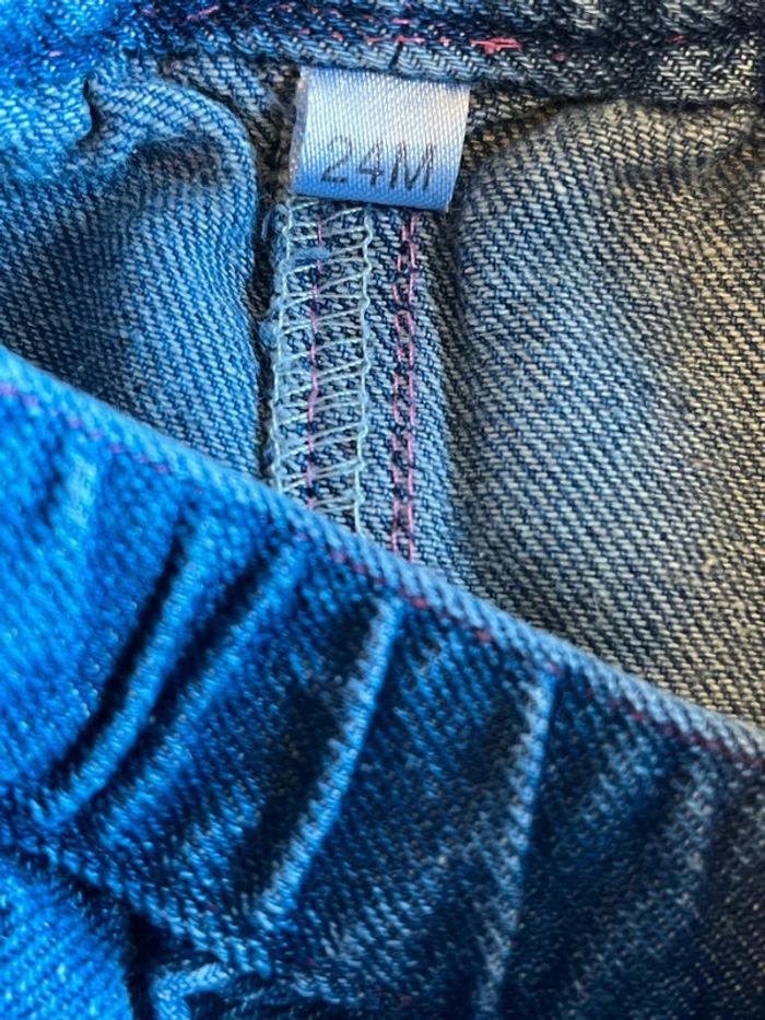 Je vend un pantalon fille 24 mois très  bon état - photo numéro 3
