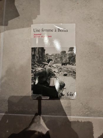 Livre : une femme a Berlin