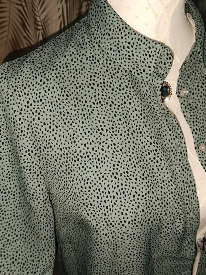 Chemise fluide-Kaki à pois noir-Taille 38🍀 - photo numéro 3
