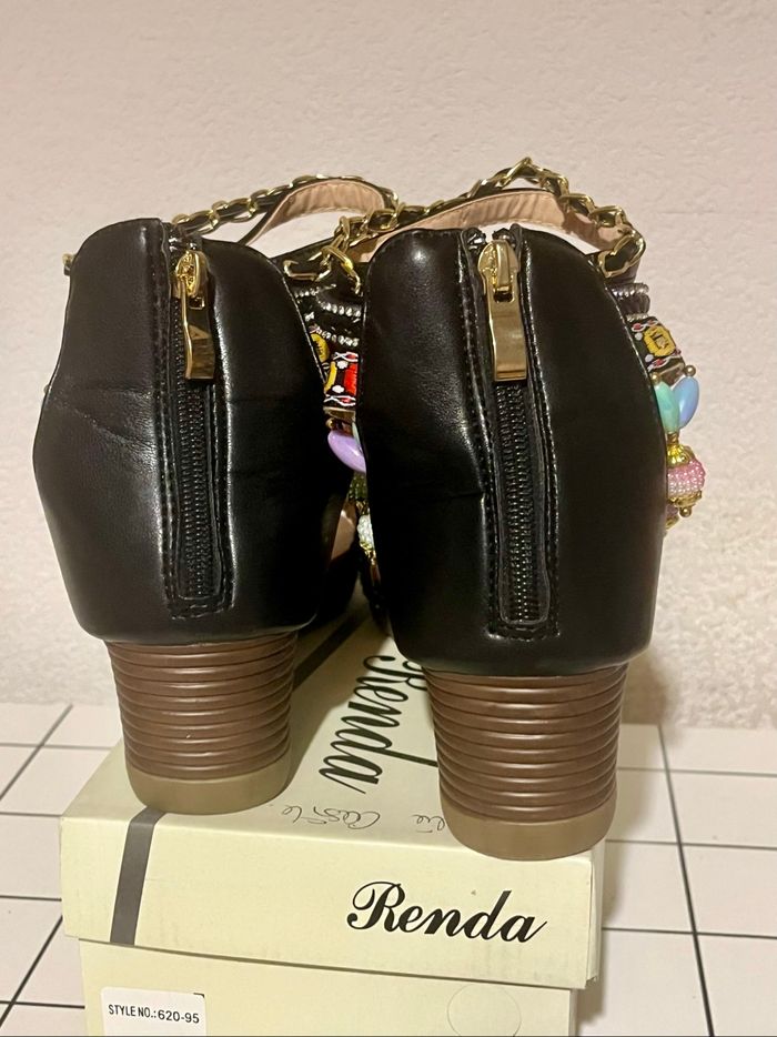 Sandales avec perles - photo numéro 6