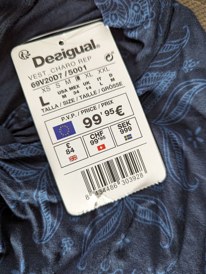 Très jolie robe Desigual neuve - photo numéro 3