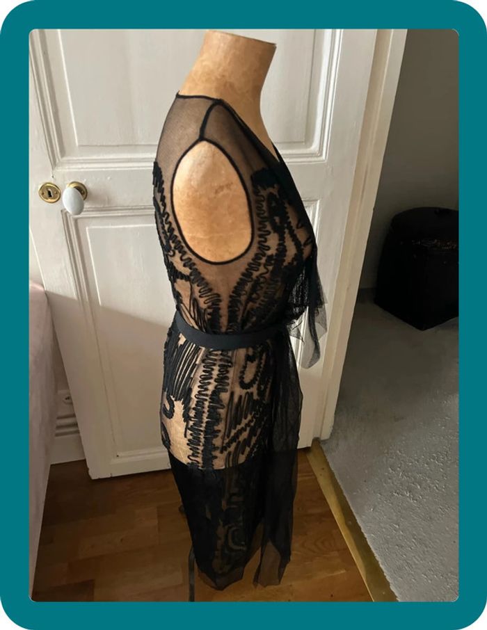 Robe mi-longue en tulle brodé XXS - Runway Max Azria - photo numéro 3