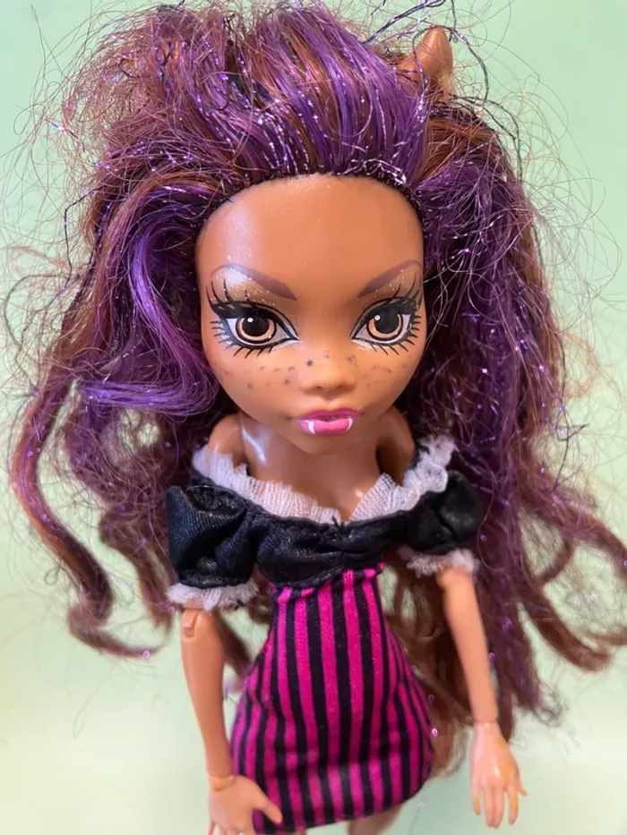 Voiture monster high + poupée clawdeen Wolf - photo numéro 5