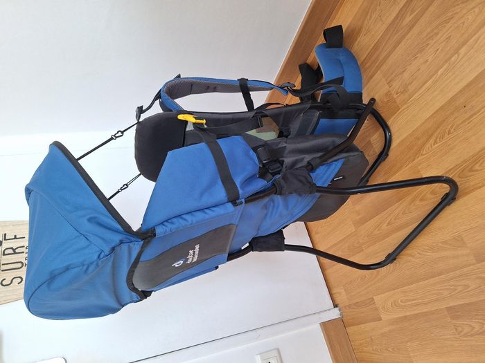 Porte bébé deuter kid aircomfort avec repose-pieds - photo numéro 3