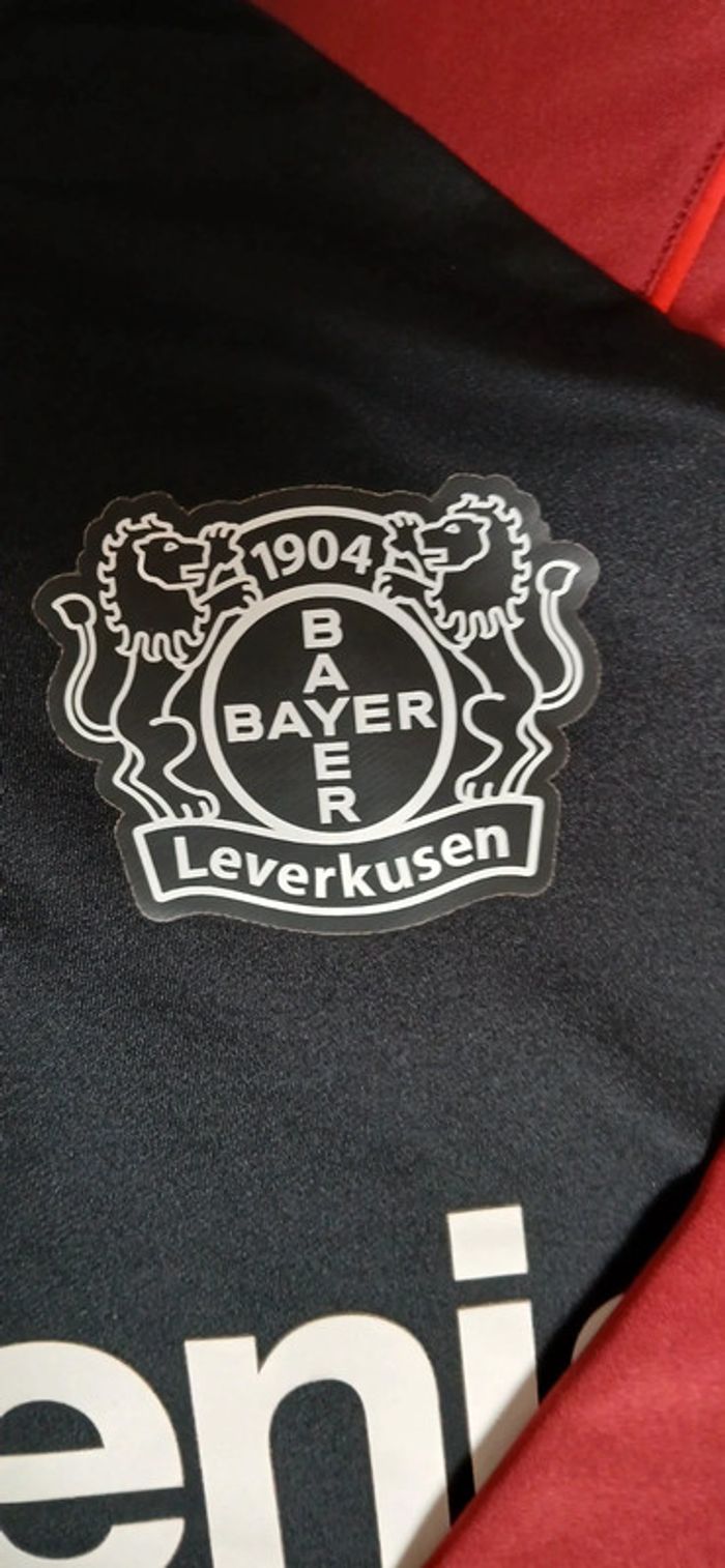 Haut d'entraînement officiel du bayer leverkusen année 2023-2024 taille L couleur noir et rouge - photo numéro 4