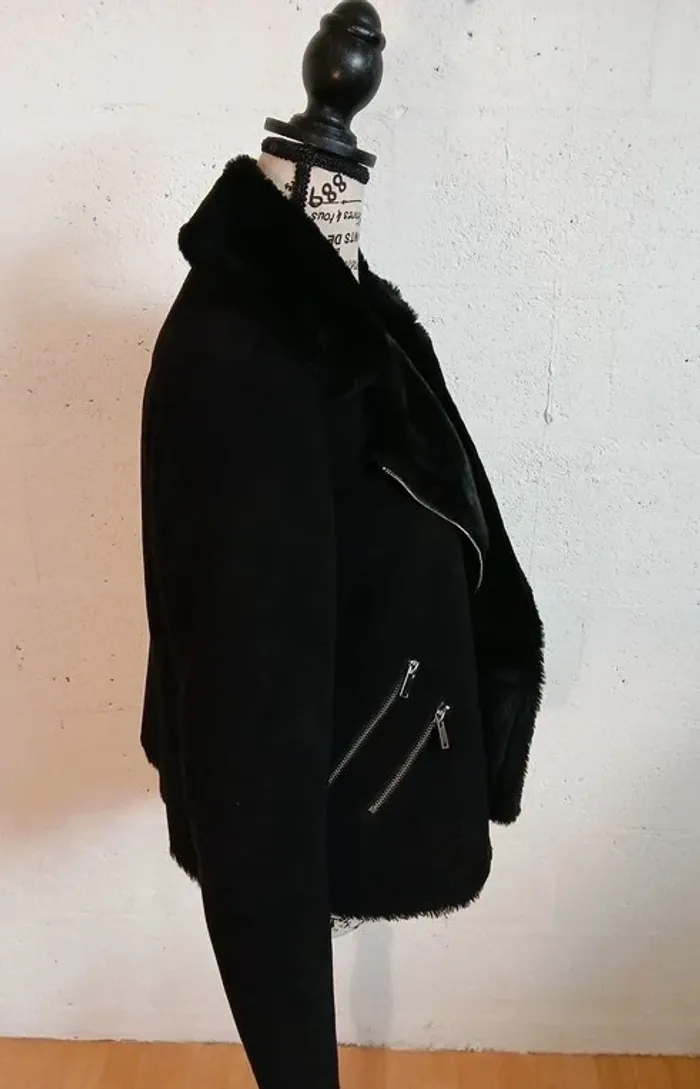 🖤 Veste doublée fausse fourrure – Etam – Taille 40 – Bon état - photo numéro 5