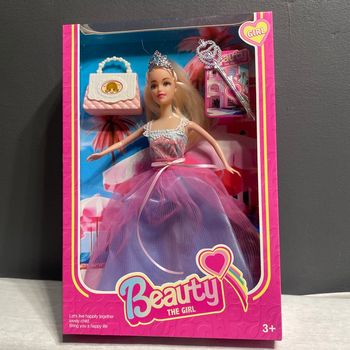 Barbie beauty avec acssessoires
