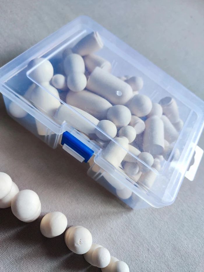 Boîte de 50 poupées en bois - photo numéro 6