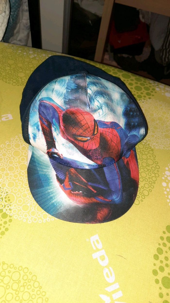 Casquette spiderman