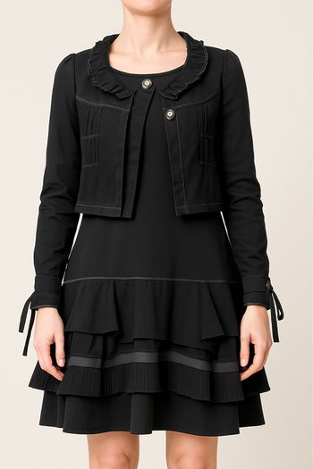 Robe noire et veste assortie