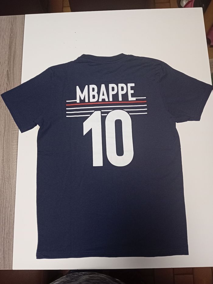 Tee-shirt - photo numéro 2