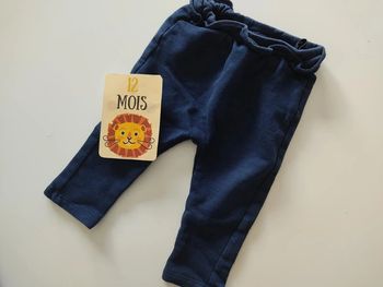 Pantalon taille 12 mois