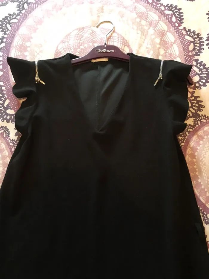 Robe noir - photo numéro 2