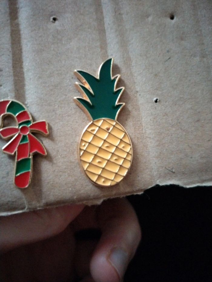 Pin's ananas