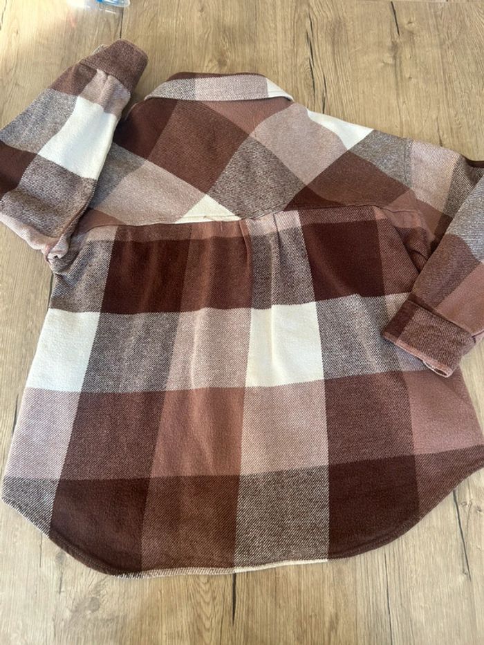 Chemise sur chemise - photo numéro 2