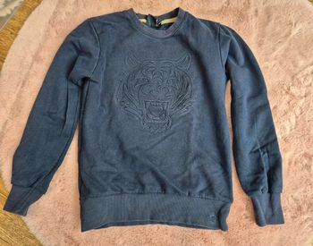 Sweat bleu