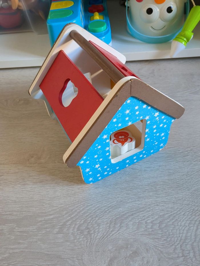 Maison des formes en bois - photo numéro 3